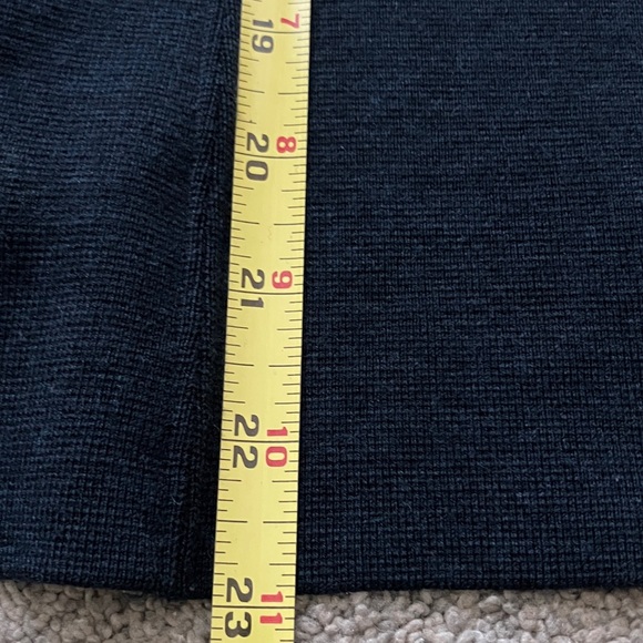 Classic Akris Punto Navy Wool Sweater - Picture 7 of 8